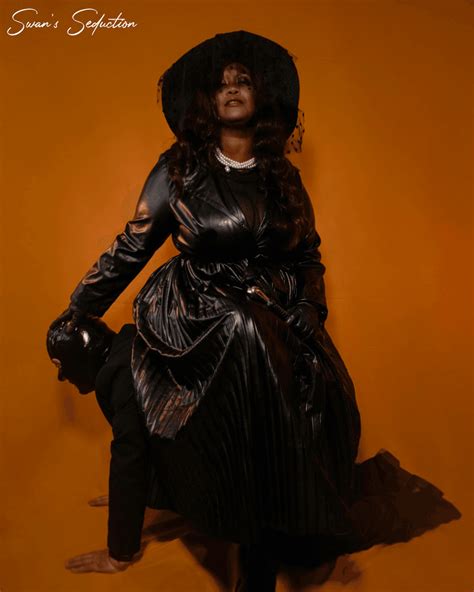 Madame Caramel (Resident Mistress) - Mistress Directory London