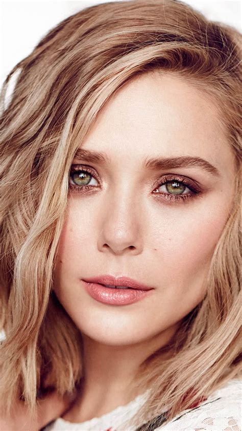 Amazing Elizabeth Olsen Wallpaper