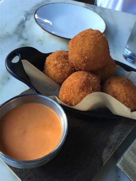 On Swann Gives Tampa a New Kind of Dining - PHS News