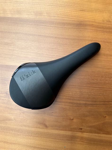 Fizik Bicycle Saddle, Sports Equipment, Bicycles & Parts, Parts ...