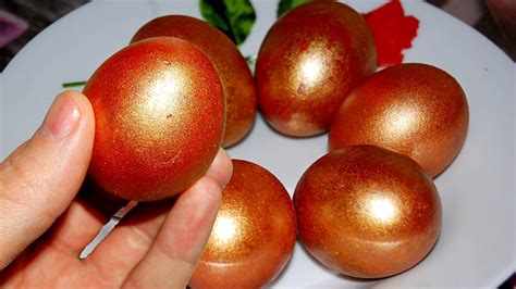 Золотые яйца на Пасху в луковой шелухе 🐣 Как оригинально покрасить ...
