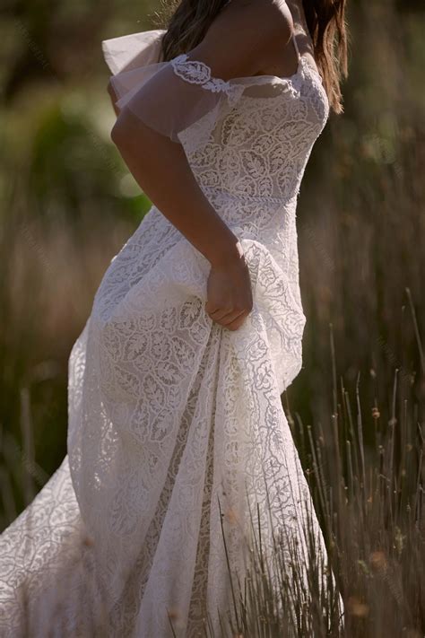 Leaf Lace Unique Beach Wedding Dresses DW633 – TANYA BRIDAL