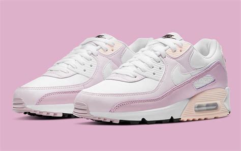 New Nike Air Max 90 Pops up in Pastel Pink! | HOUSE OF HEAT