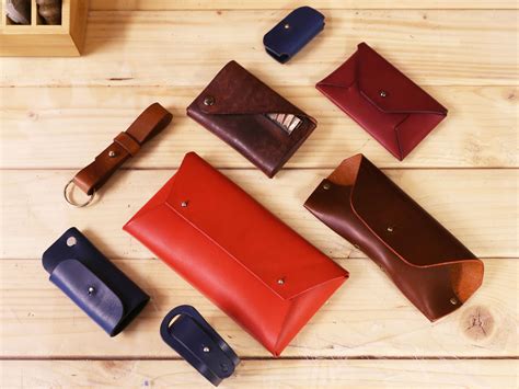 introduction  leather craft    small leather items