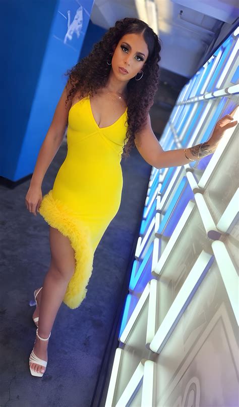 Samantha Irvin : r/WrestleFap