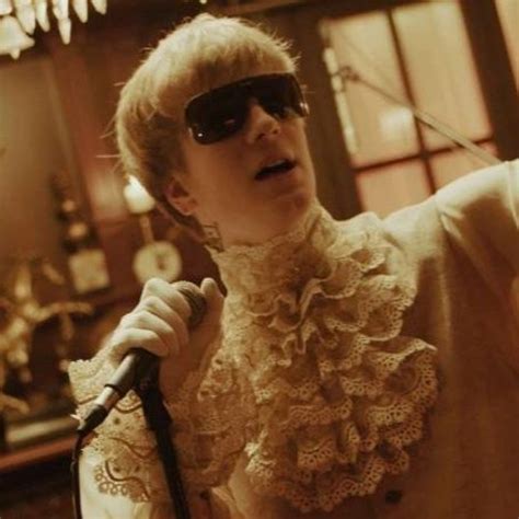 Stream Тысячи рук (GQ SPECIAL LIVE) by SODA LUV | Listen online for ...