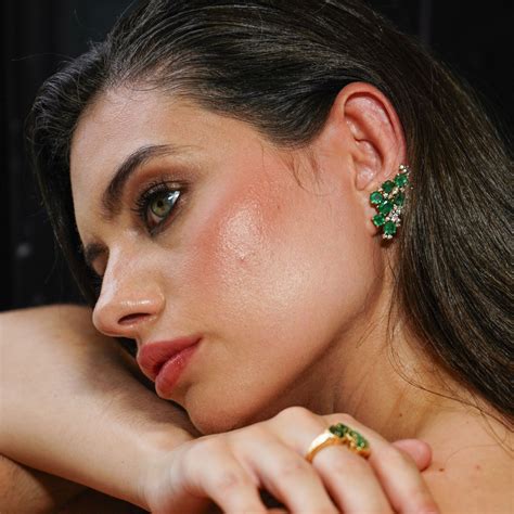 What are the 4 types of earrings?