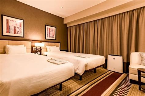 Hotel Sunroute Plaza Shinjuku Review 2023