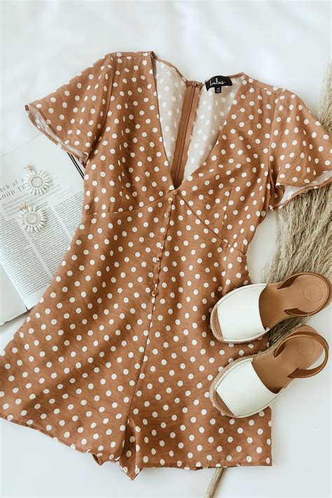 Polka Dot Fashion: How to Style Polka Dot Clothing & Accessories in ...