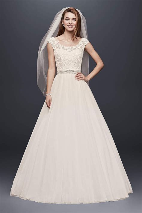 The Perfect Wedding Dress For A Catholic Wedding - Pavia Filemonsen