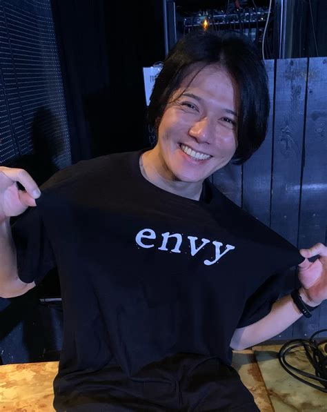 「ブラホでenvyのTシャツ着てる人、初めて見た」 とスタッフさんにお声かけいただきました。 今日いいライブできそう👍 撮影:SANちゃん