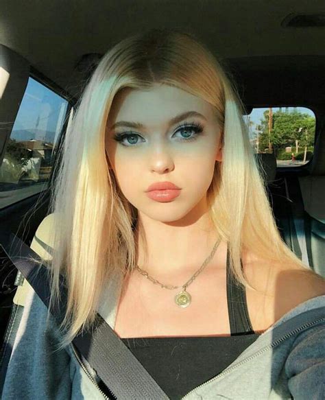 chloe. | Wiki | Disney Descendants Amino