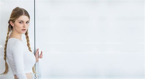 Nadya Nabakova (41 фото)