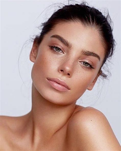 Soft Natural Makeup Looks