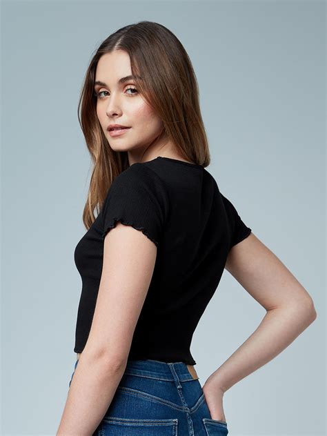 Buy Solids Black Women Cropped Tops Online