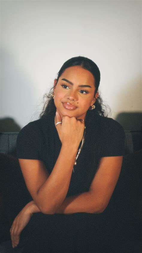 Jasmine Reyes | “y cuando me sentí insignificante, Él se reveló como El