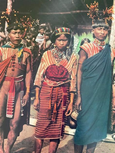 Pin by Devon on swagapino culture | Philippines fashion, Filipino ...