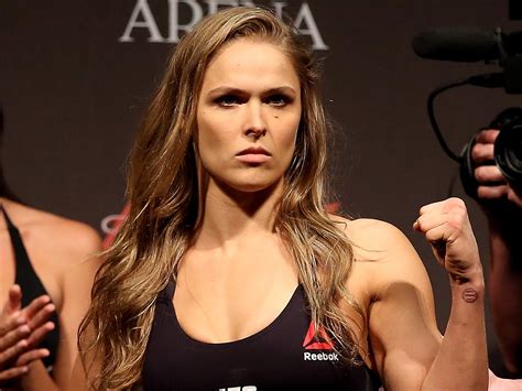 Ronda Rousey to make return at UFC 207 to face Amanda Nunes in