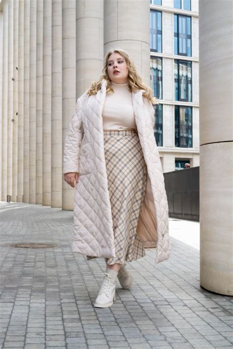 Эстетика кремовое пальто плюс сайз | Plus size, Work outfit, Outfits