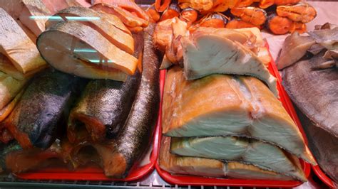 Камчатские деликатесы и скумбрия по бросовой цене: в Сызрань завезли ...