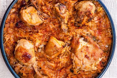 Лесна рецепта за пиле с прясно зеле. Вкусно пиле на фурна със зеле ...