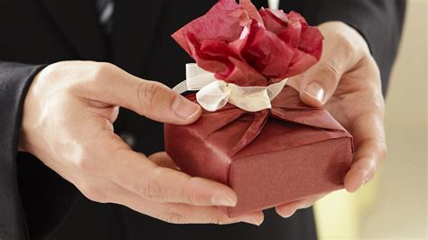 gift    project wednesday