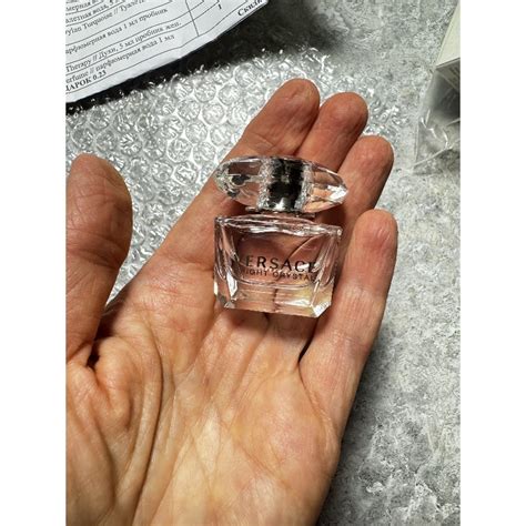 Versace Bright Crystal - купить женские духи, цены от 230 р. за 2 мл