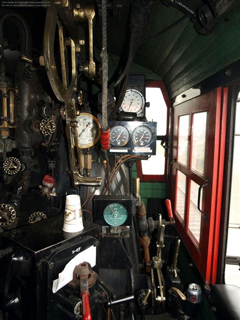 Milwaukee Road #261 - www.rgusrail.com