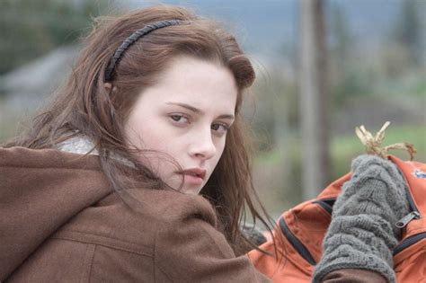 Kristen Stewart Reveals Her Latest Opinion on the Twilight Movies and ...