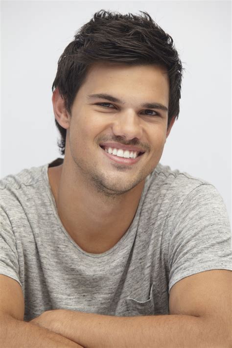 Taylor Lautner's Dating History Before Tay Dome Engagement | J-14