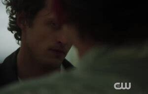 Розуэлл, Нью-Мексико (сериал, 1-4 сезоны, все серии), 2019-2022 ...