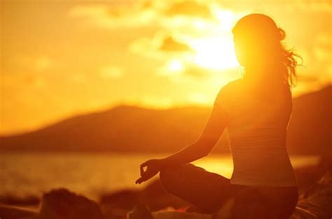 7 Ways Meditation Helps You Live with Purpose & Joy - Chi La Vie