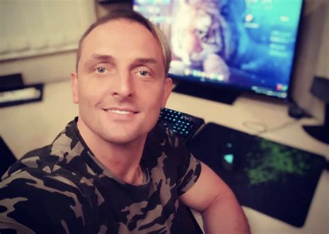 Аскольда Запашного выписали из больницы