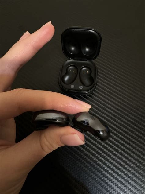 Безпровідні навушники Samsung Galaxy Buds Live Black: 1 999 грн ...