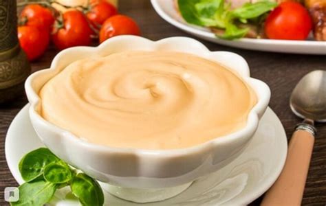 Сырный соус: рецепт в домашних условиях для макарон, начос или наггетсов