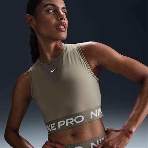 Shop Nike Pro Set Online @ Nike UAE