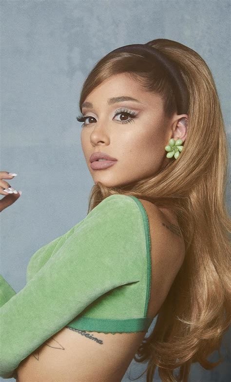 Top 60 Best Cute Ariana Grande Wallpapers in 2024