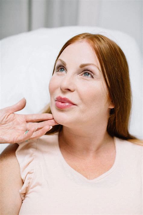 Kybella For Double Chin | Non-Surgical Fat Reduction