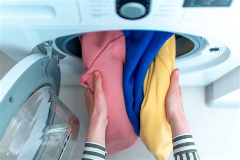 Fashion bloggers argue over the question does poly shrink in the dryer 6