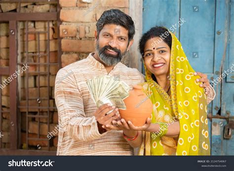 7,345 Earn money indian currency Images, Stock Photos & Vectors ...