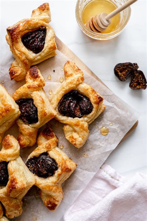 Fig and Honey Cream Cheese Breakfast Pastries