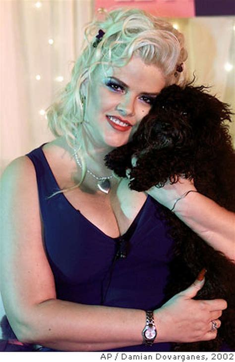 ANNA NICOLE SMITH: 1967-2007 / Unlikely icon a mix of glamour and