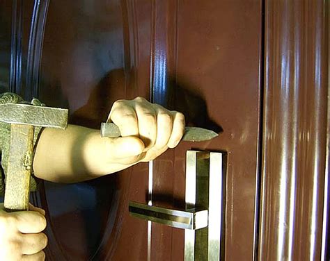 Comment installer un cylindre de serrure dans une porte en fer? Comment ...