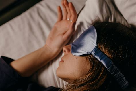 Role of Sleep and Eye Health: 7 Vital Benefits for Clear Vision