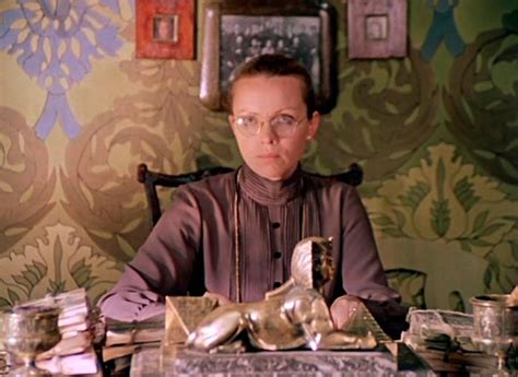 Фильм «Васса» (1982) - сюжет, актеры и роли, кадры из фильма