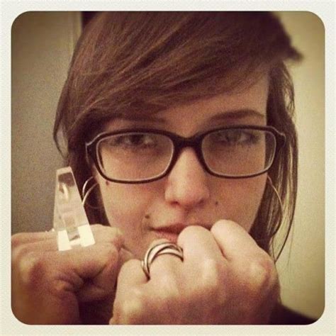 Denisse from Hello Seahorse | Musica, Cantantes, Que guapo