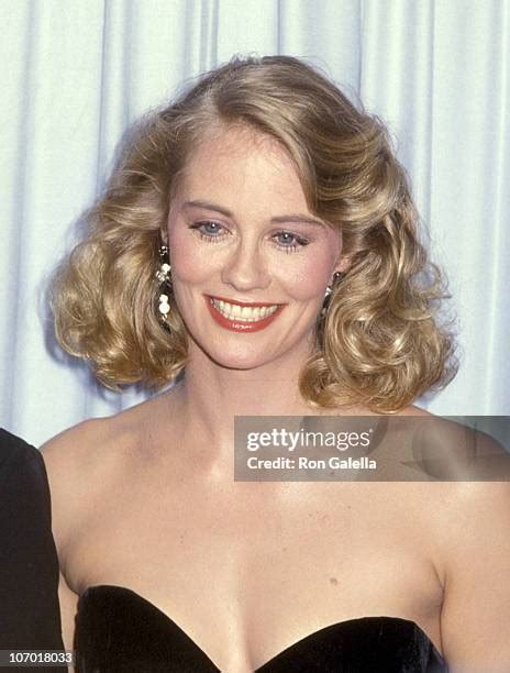 310 Cybill Shepherd 1985 Photos & High Res Pictures - Getty Images