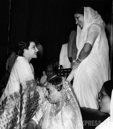 remembering nargis dutt    birth anniversary entertainment