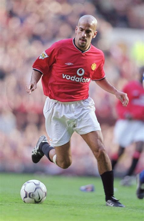 Juan Sebastian Veron of Man Utd in 2001. | Manchester united ...