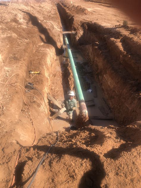 Pin by Matt Richard on Pipeline welders | Pipeline welders, Rig welder, Pipeline construction